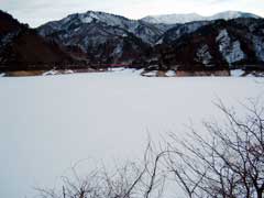凍結ダム湖